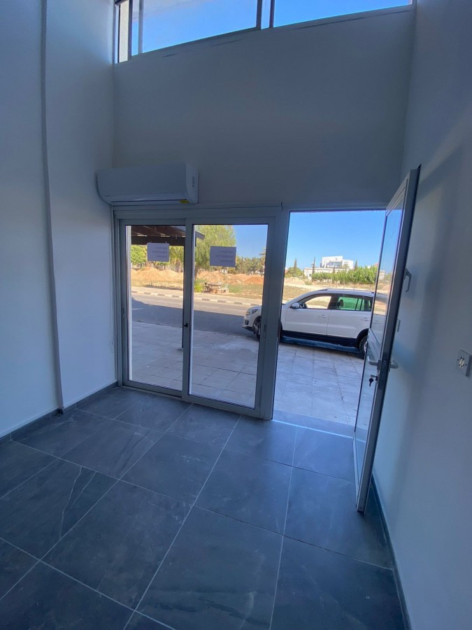 Win Win Estates Shop in Paphos - Paphos Ref. WW12403