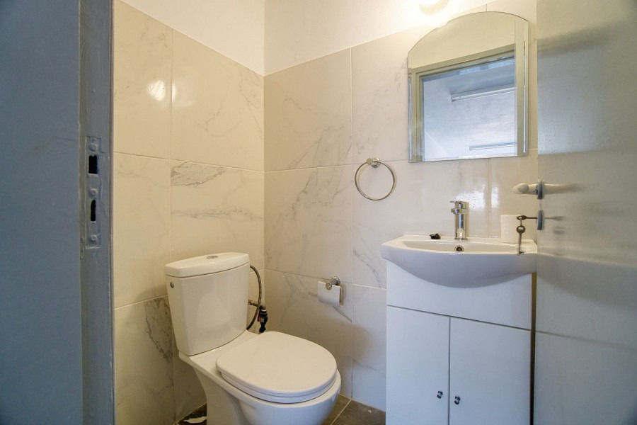 Win Win Estates Shop in Paphos - Paphos Ref. WW12403